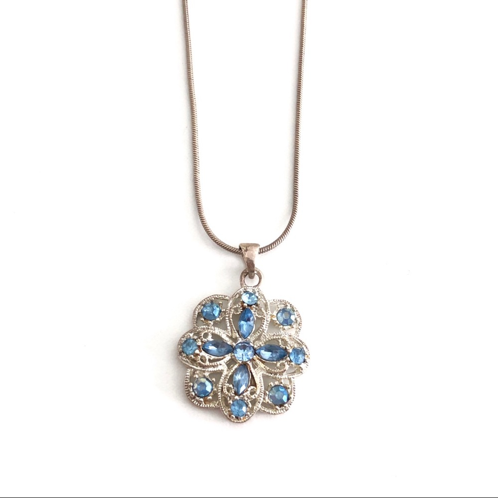 ❄️ Light Blue Medallion Necklace